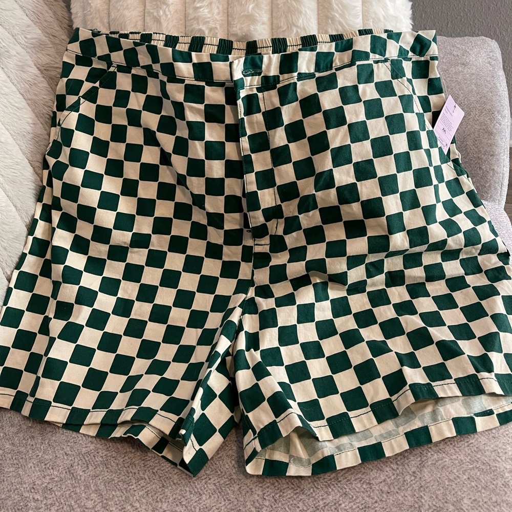 Nwt Merona green and white checkered shorts XXL